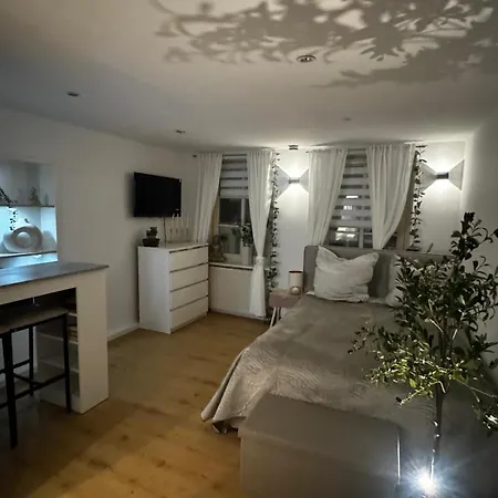 Apartment BG Living&Hosting - Stilvolles Studio im Herzen der Stadt - WLAN inklusive