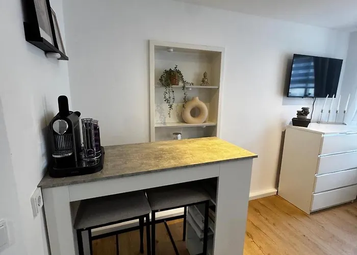 Bg Living & Hosting - Stilvolles Im Herzen Der Stadt - Wlan Inklusive * Tréveris